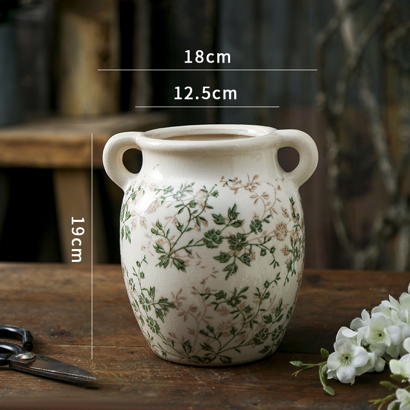 Green Pastoral Ceramic Vase