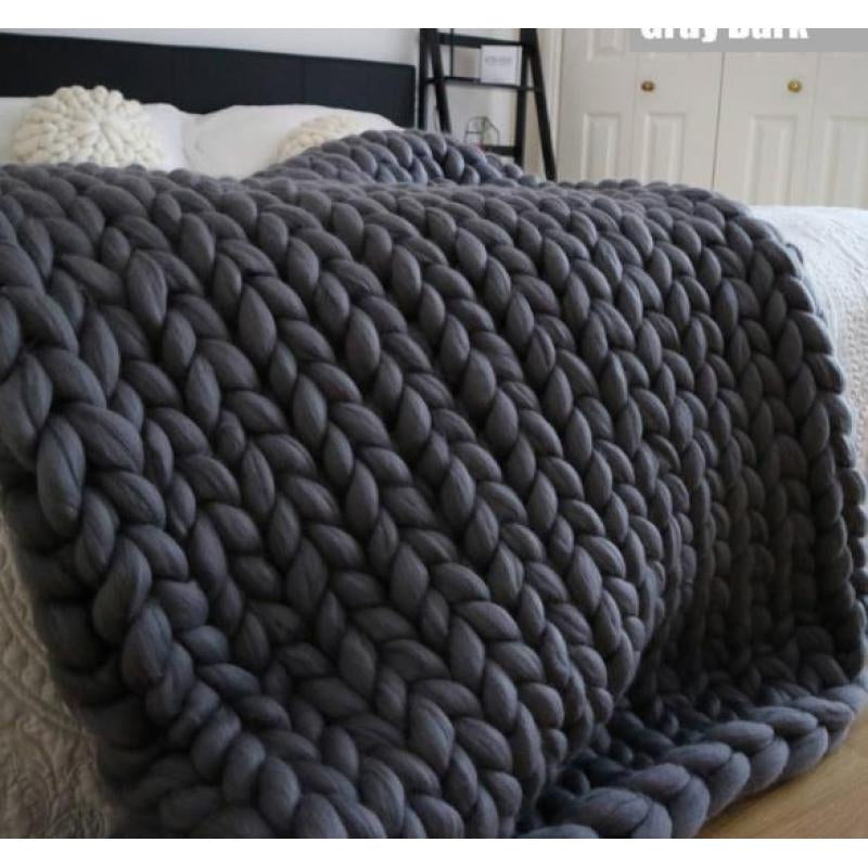Chunky Merino Wool Throw Blanket — Decorative