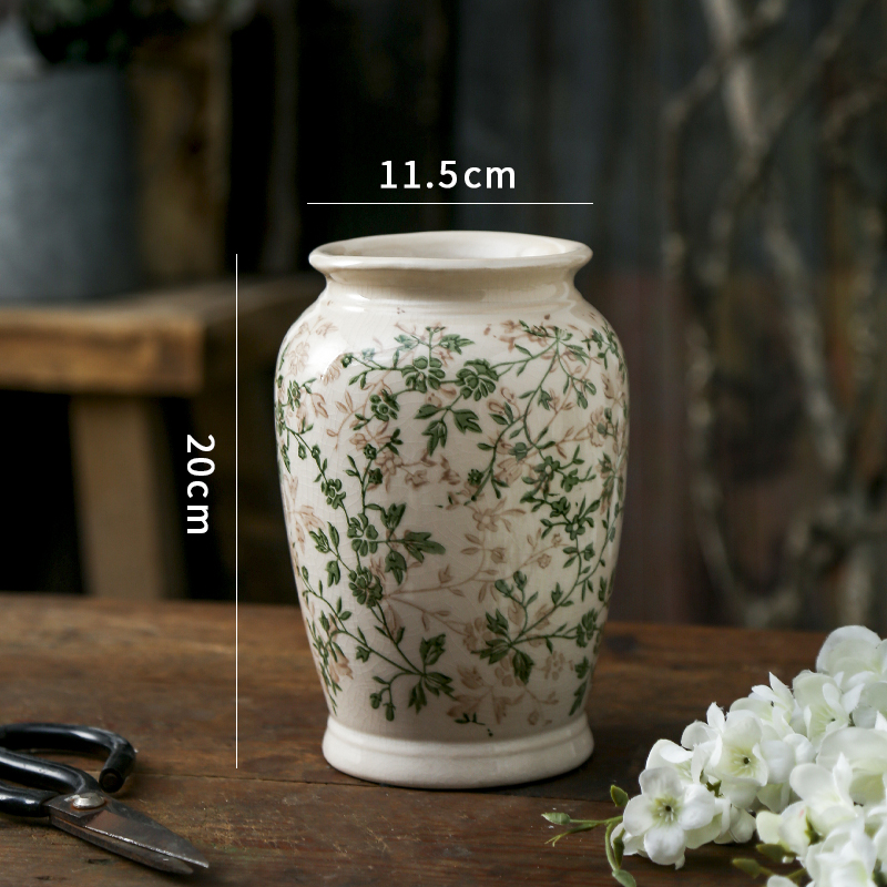 Green Pastoral Ceramic Vase
